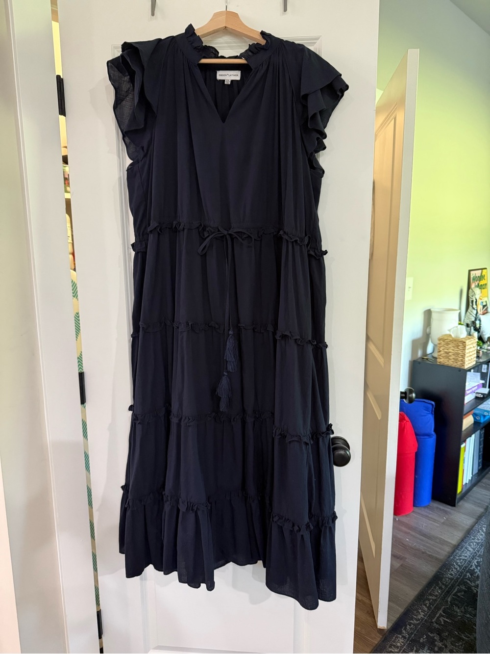 Gibson Latimer Women’s Navy Tiered Ruffle Sleeve Maxie Dress